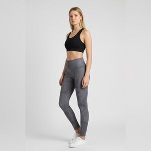 Gymshark Elevate Leggings Grey and Black Geometric Pattern. Size Small